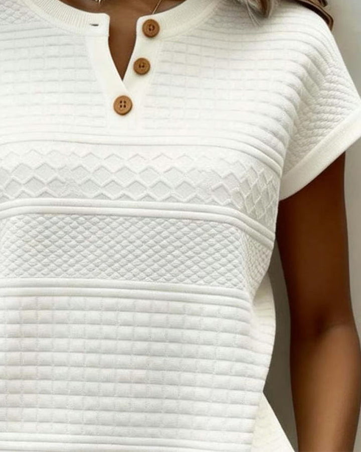 Luna Ease Tee